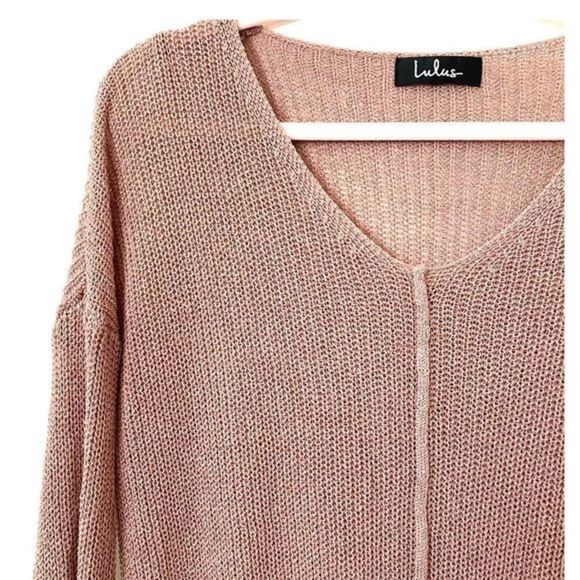 LULUS V-Neck Loose Fit Sweater Sz Sm - Picture 3 of 5